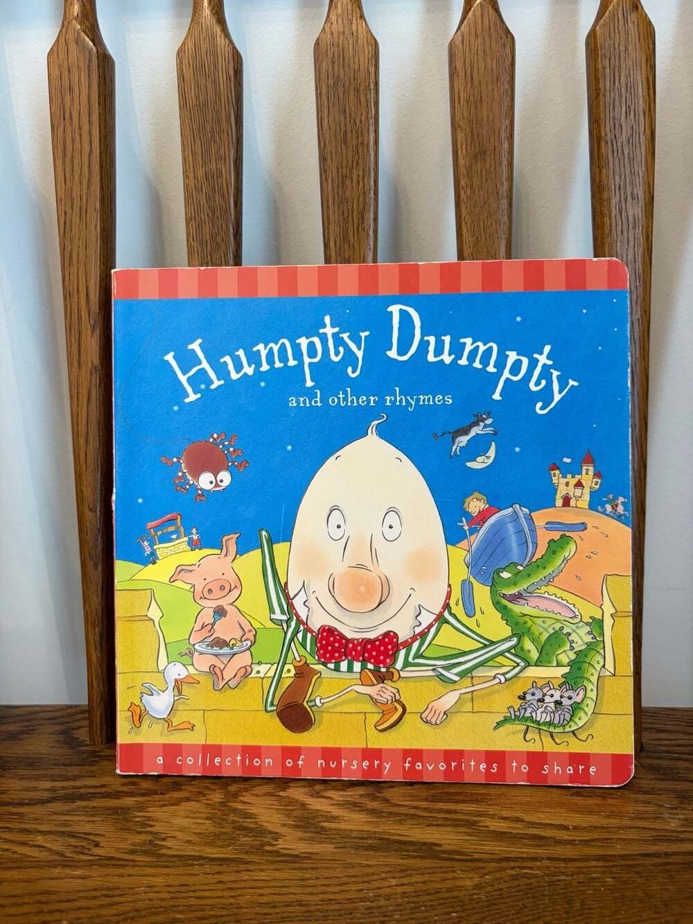 Humpty Dumpty and Other Rhymes Sandy Creek Hardcover Book